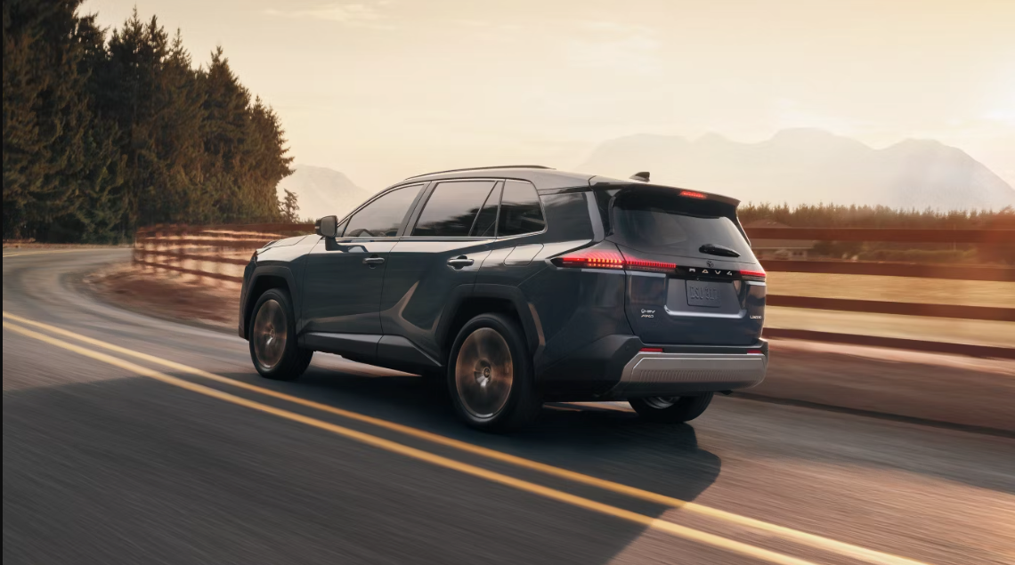2026 Toyota RAV4 vs 2026 Honda CR-V