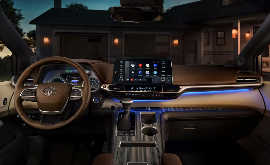 2023 Toyota Sienna interior