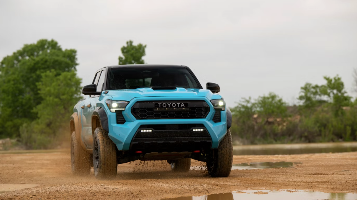 2026 Toyota Tacoma vs Chevrolet Colorado