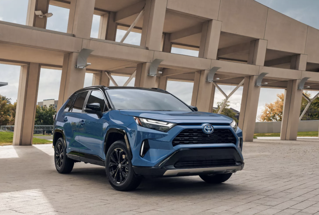 2022 Toyota RAV4 vs Honda CR-V