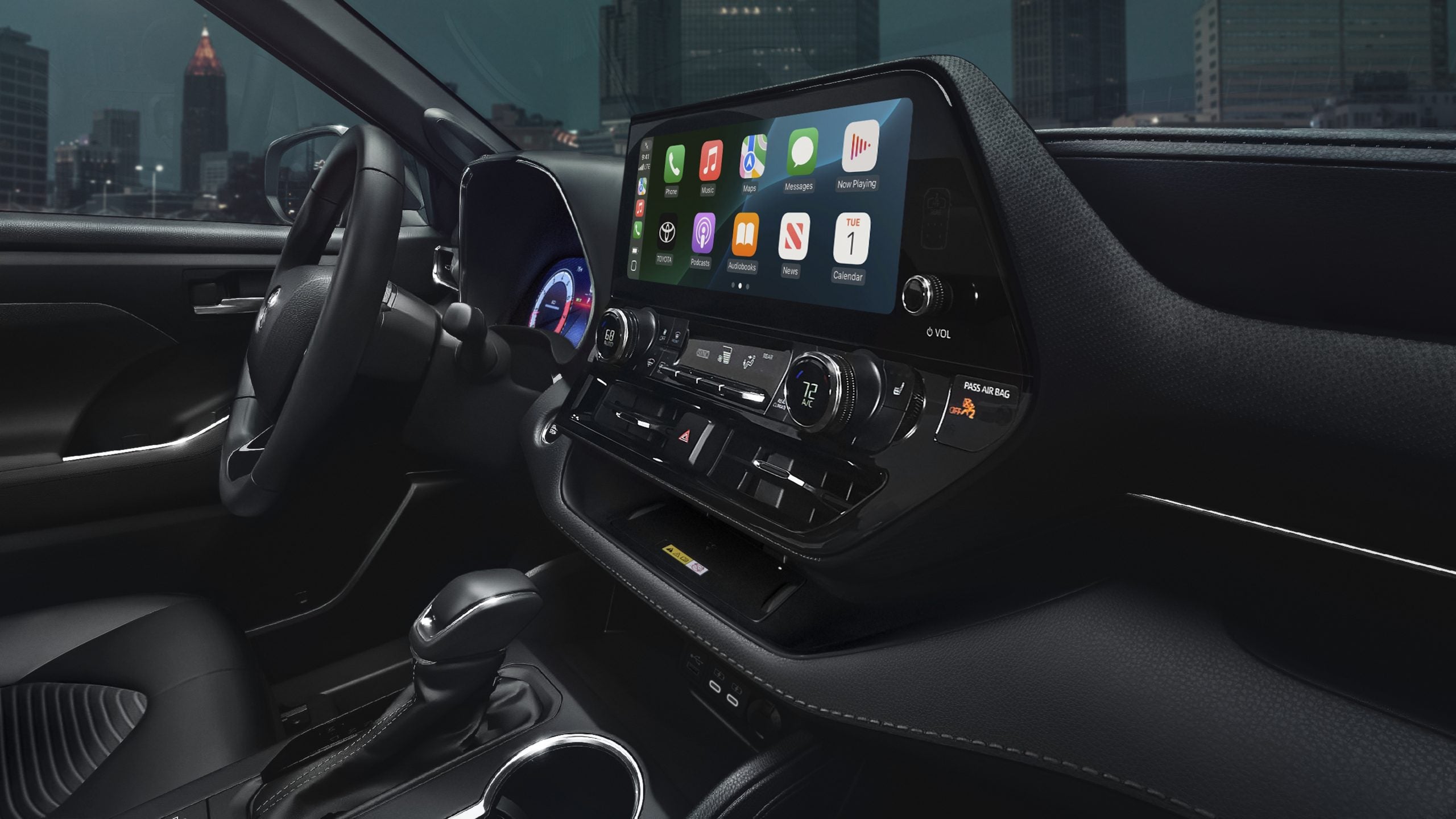 2026 Toyota Highlander Technology and Dashboard