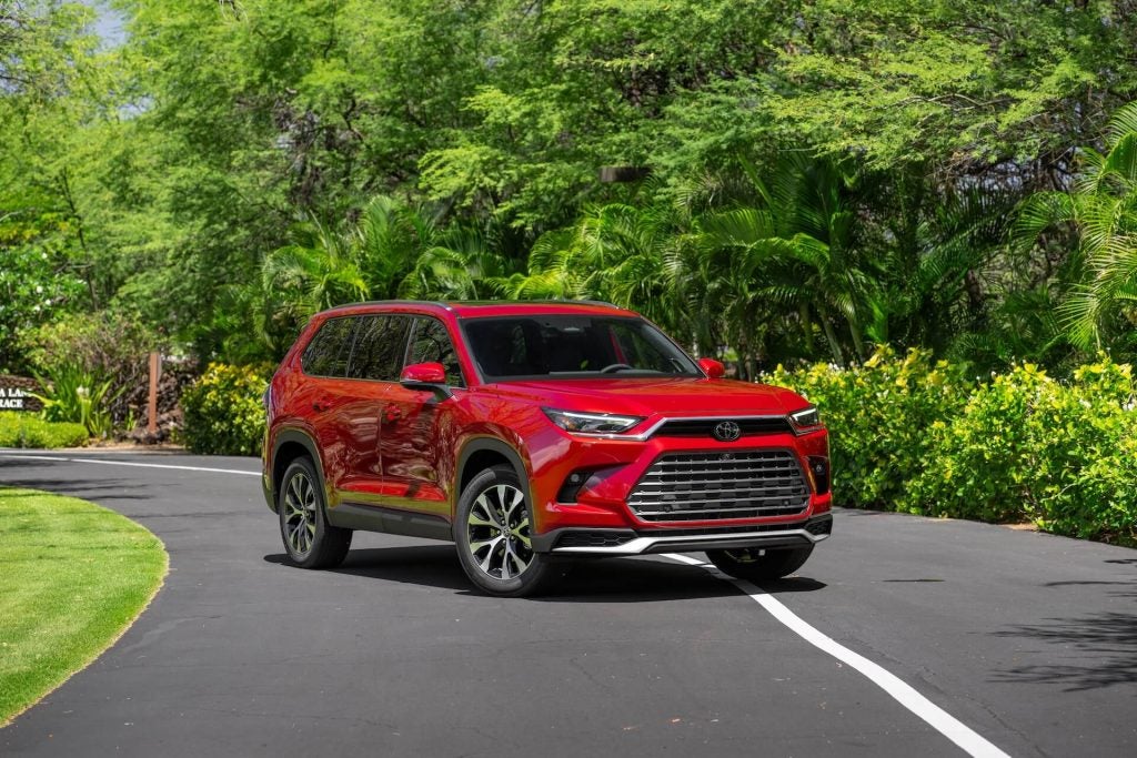 Clermont Toyota Grand Highlander