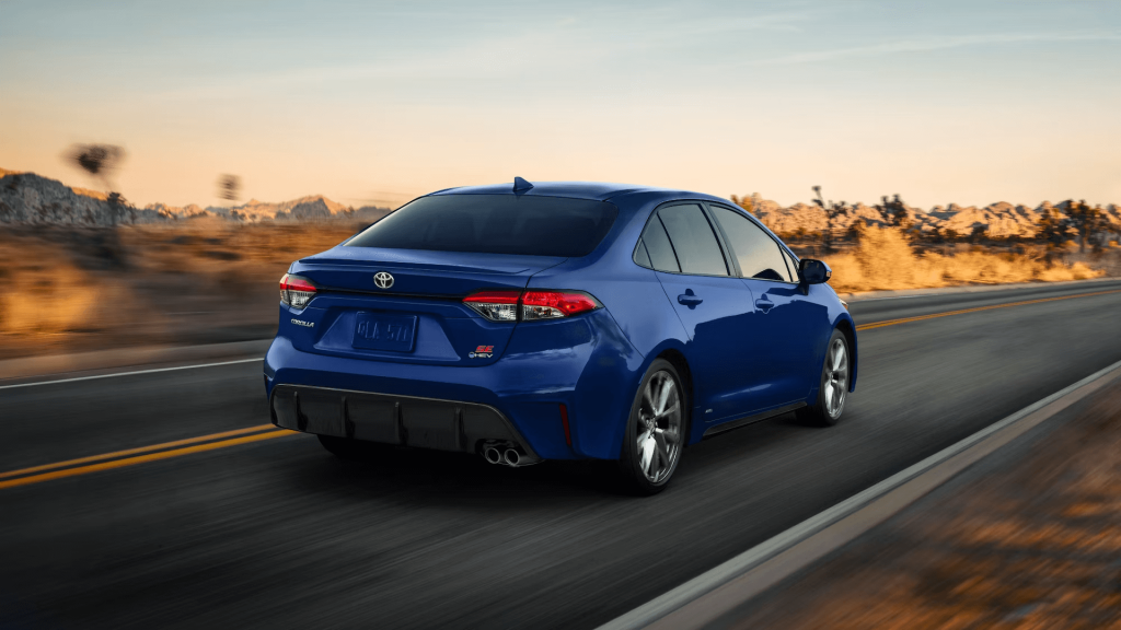 senior car Toyota