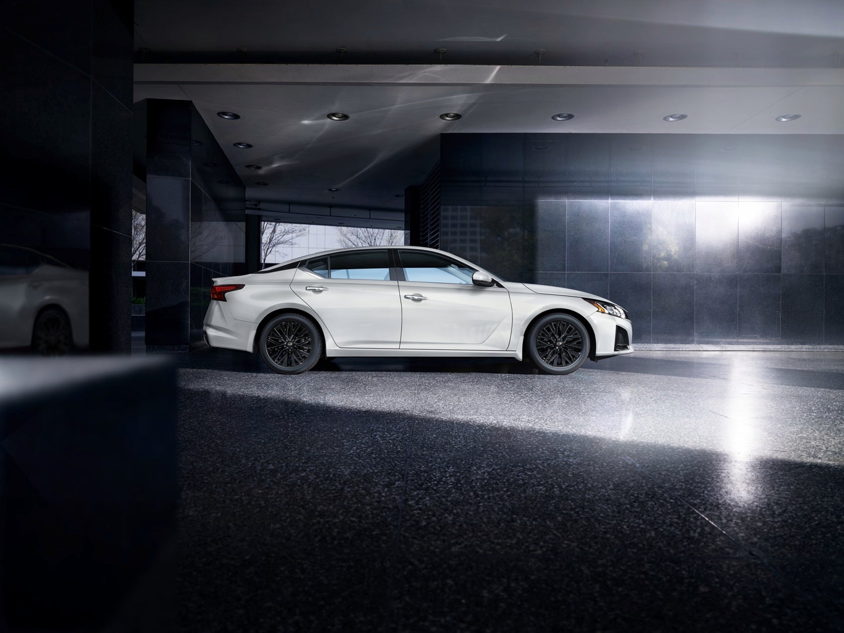 Auburn Hills MI Nissan Altima Dealership