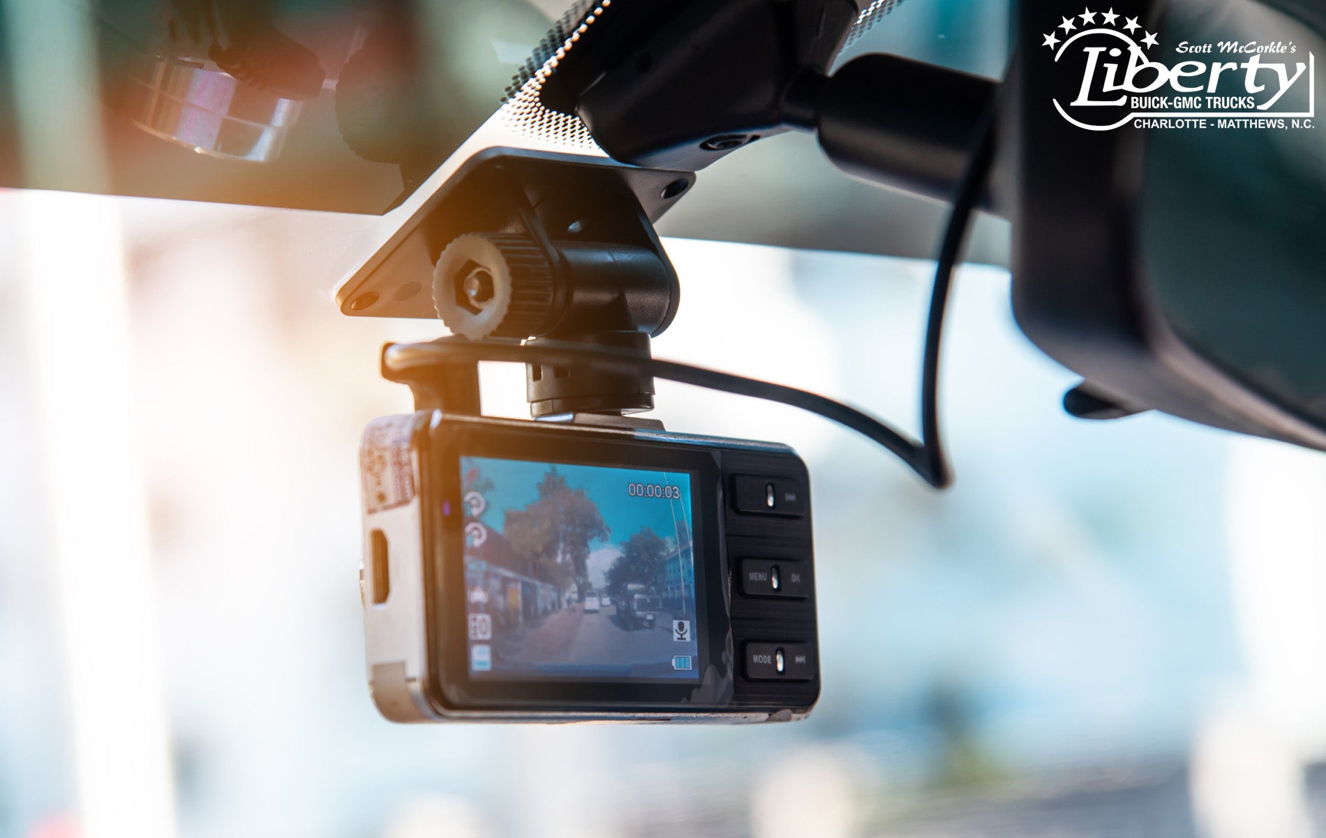 Best Dash Cams and Why they are useful for Traffic Accidents, Insurance Documentation, Theft, and Vandalism
