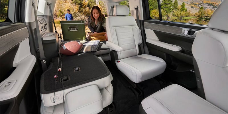 Interior view of the Hyundai Santa Fe Hybrid