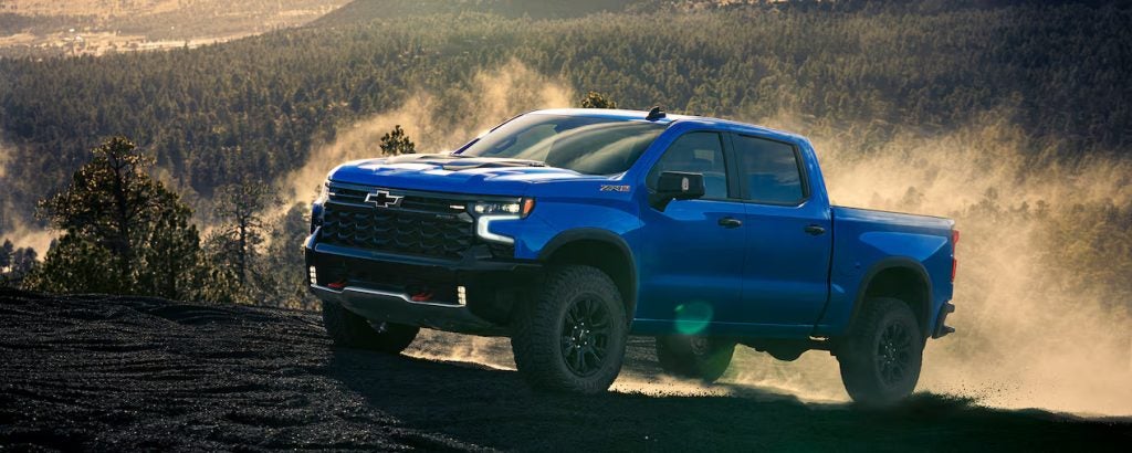 A 2025 Chevrolet Silverado 1500 equipped to take on Mississippi's back roads near Carthage, MS 