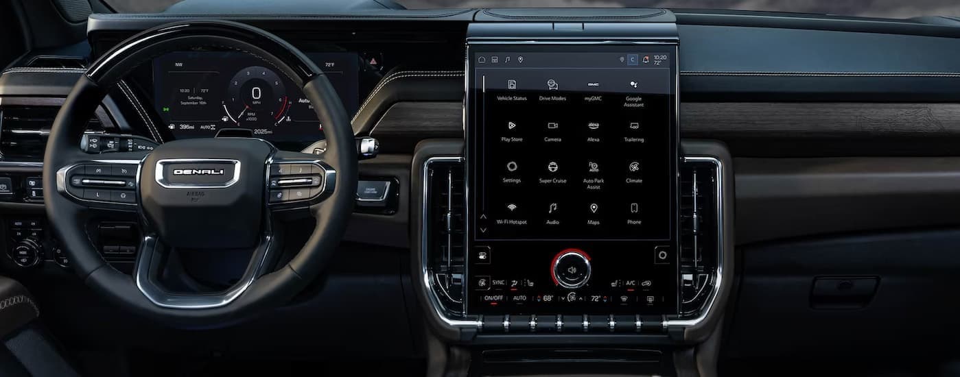 Black dash in a 2025 GMC Yukon Denali.