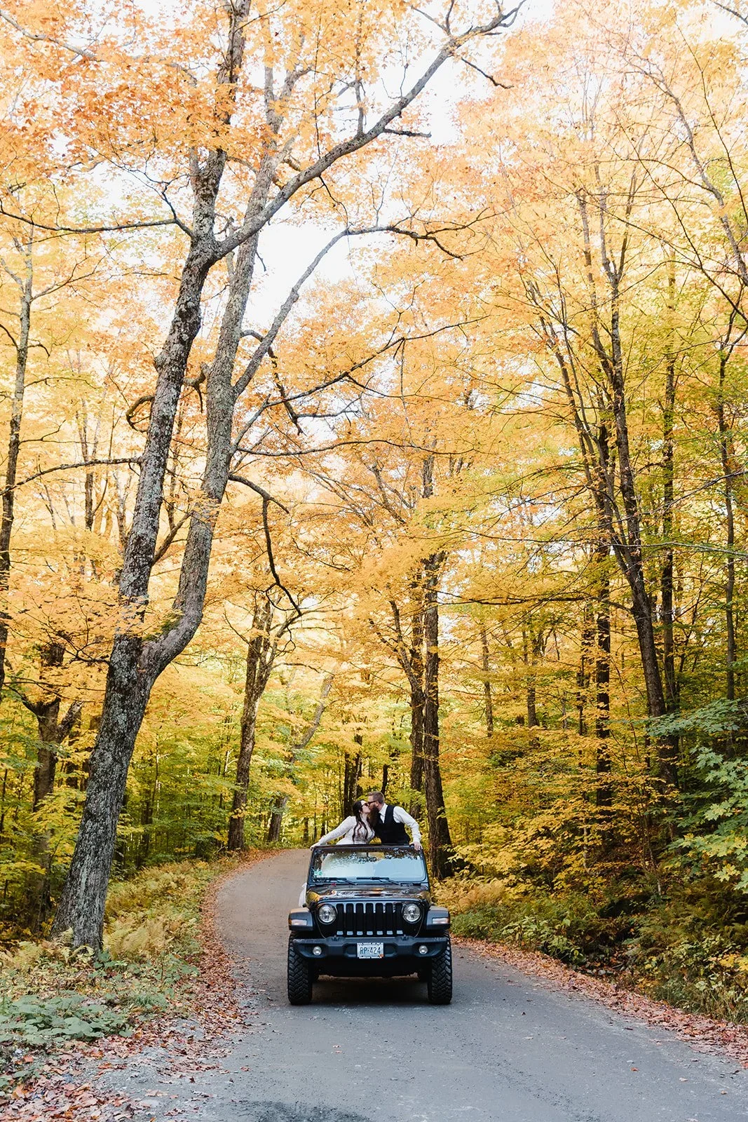 https://images.squarespace-cdn.com/content/v1/5d2e0cd83c74470001e154aa/dd39f7d5-e265-449c-afaa-ebcc142dee80/Rachel%2B%26%2BRyan-708.jpg
