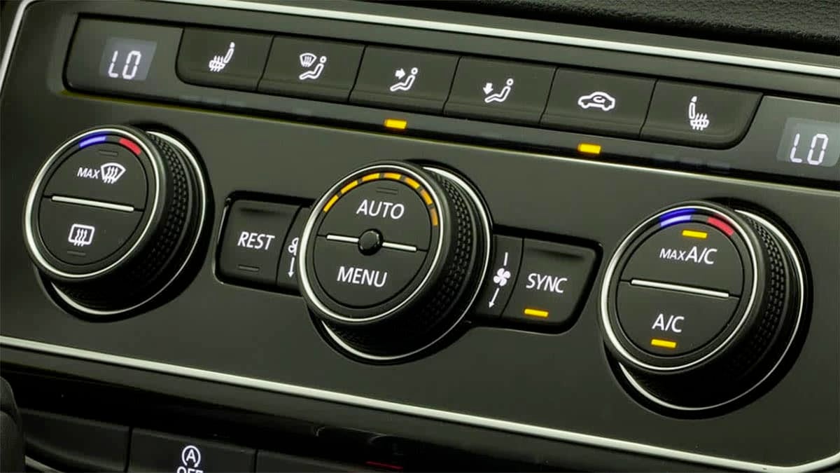 CR-Cars-InlineHero-Volkswagen-Atlas-AC-7-20