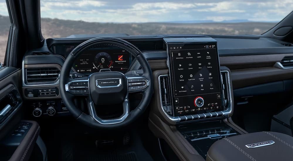 Black dash in a 2026 GMC Yukon.