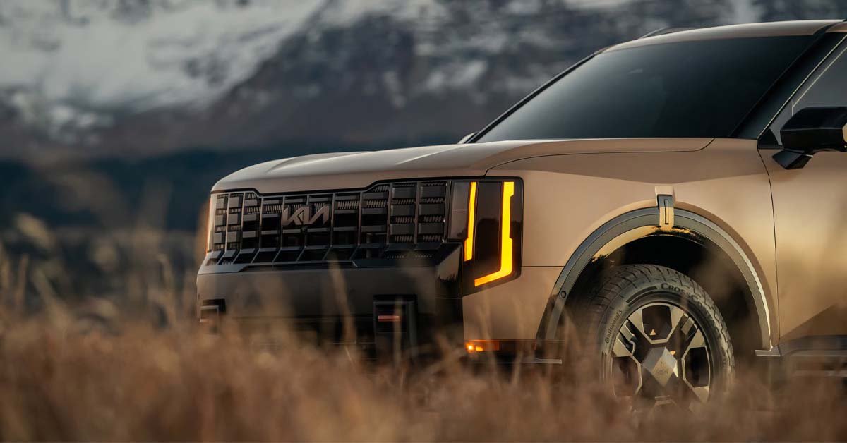 2027 Kia Telluride Parked on a Hill