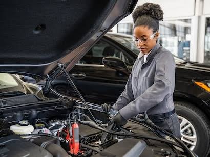 Vehicle battery inspection for hot summer weather in Mobile AL