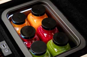 CONSOLE REFRIGERATOR WITH FREEZER MODE