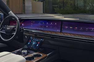 curved pillar-to-pillar 55total diagonal display