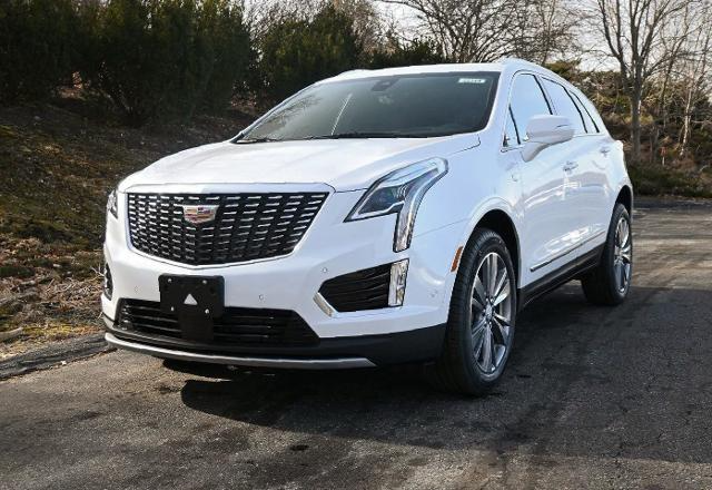 White Cadillac Crossover