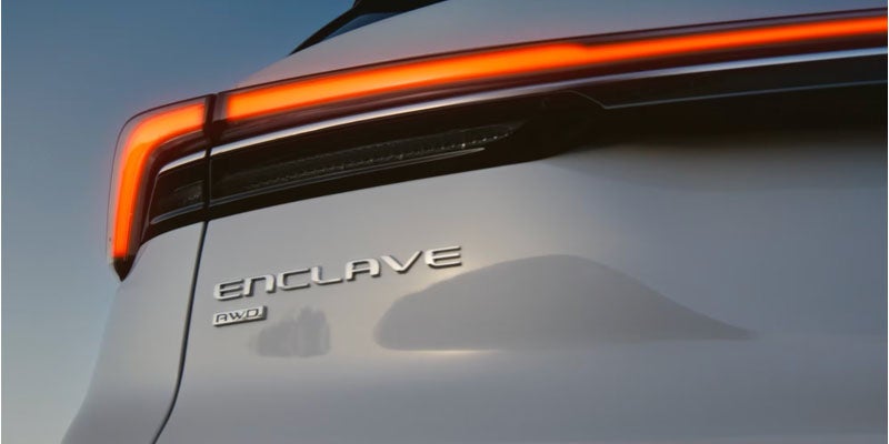 The emblem of the 2025 Buick Enclave in Akron, OH 