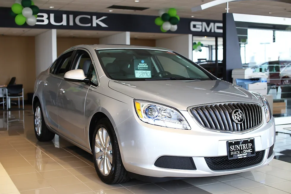 Suntrup Buick GMC showroom — new Buick and GMC lease specials and incentives available for St. Charles County shoppers
