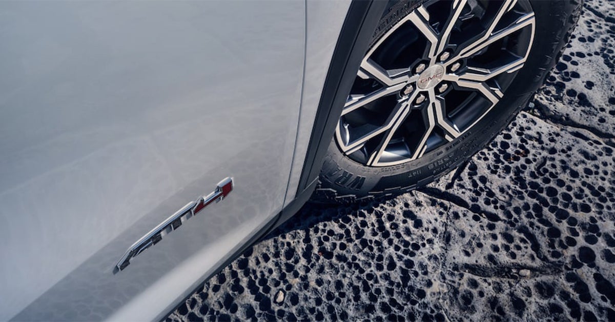 2025 GMC Acadia AT4 Wheel up Close