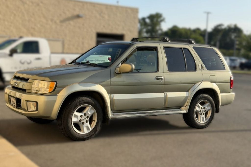Joy’s 2003 INFINITI QX4 with 180,000 miles in Benton, AR