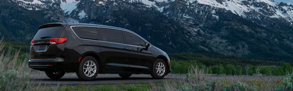 2025 Chrysler Voyager