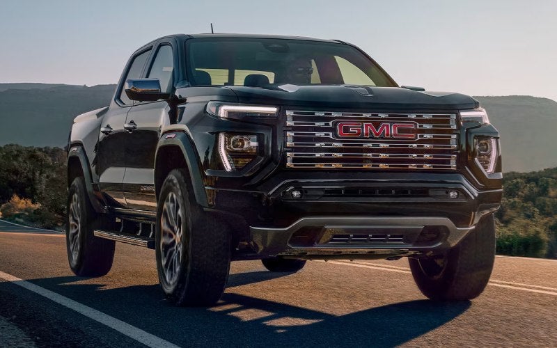The Rugged Versatility of the 2025 GMC Canyon near Canon City CO