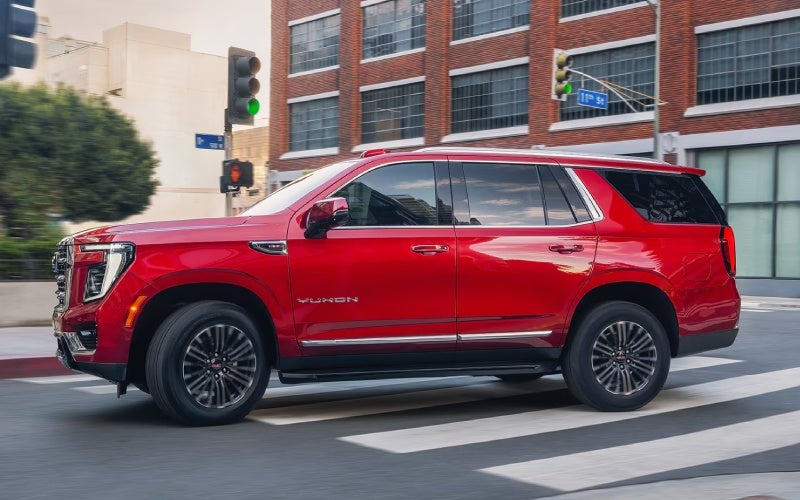 Parking Made Simple around Canon City, CO — How the 2026 GMC Yukon’s Camera Views and Driver Aids Work