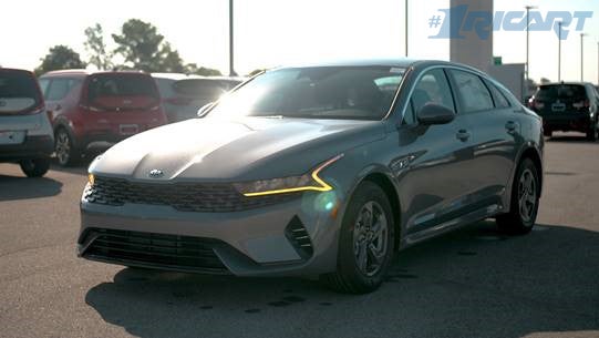 2021 Kia K5 Left Front Angle