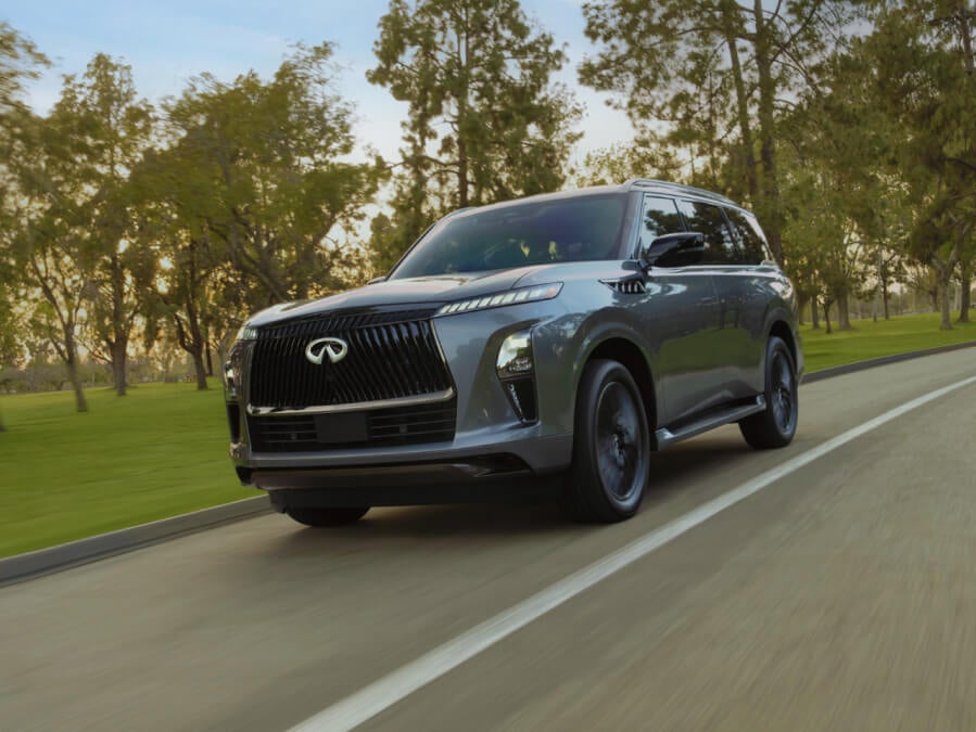 2025-infiniti-qx80-exterior-front-profile