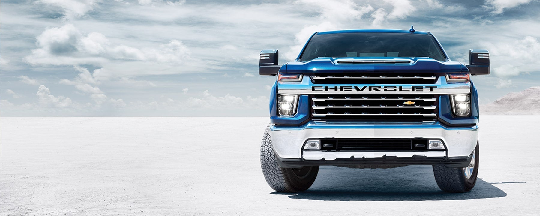 2023_Silverado_HD_Front_SaltFlats