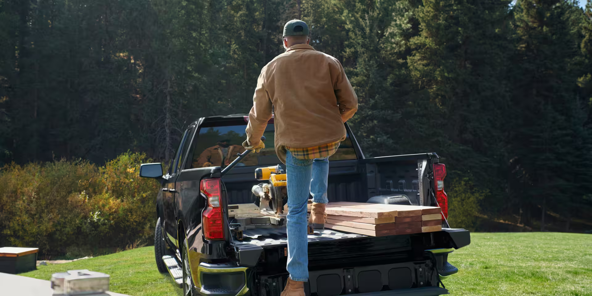 2025-chevy-silverado-1500-bed