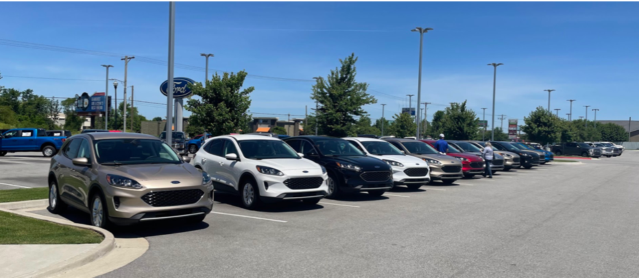row of Ford Escapes in the dealership lot