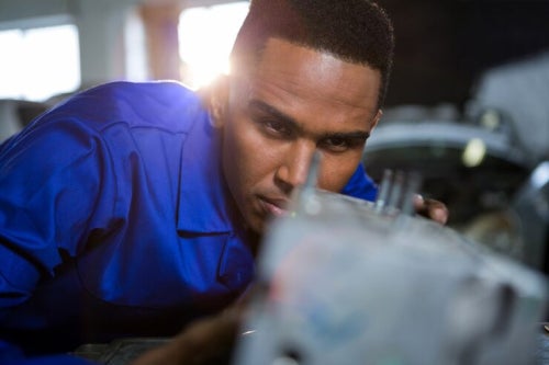 Dallas Drivers Choose OEM Parts for Collision Repairs