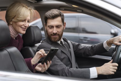 Navigating the Digital Car Buying Process: Key Insights