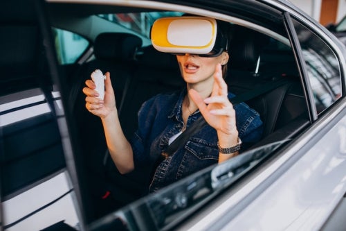 Virtual Vehicle Tours: Why They're Trending Now