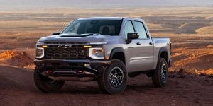 2027-chevrolet-silverado-1500-zr2-slate-gray-front-three-quarter