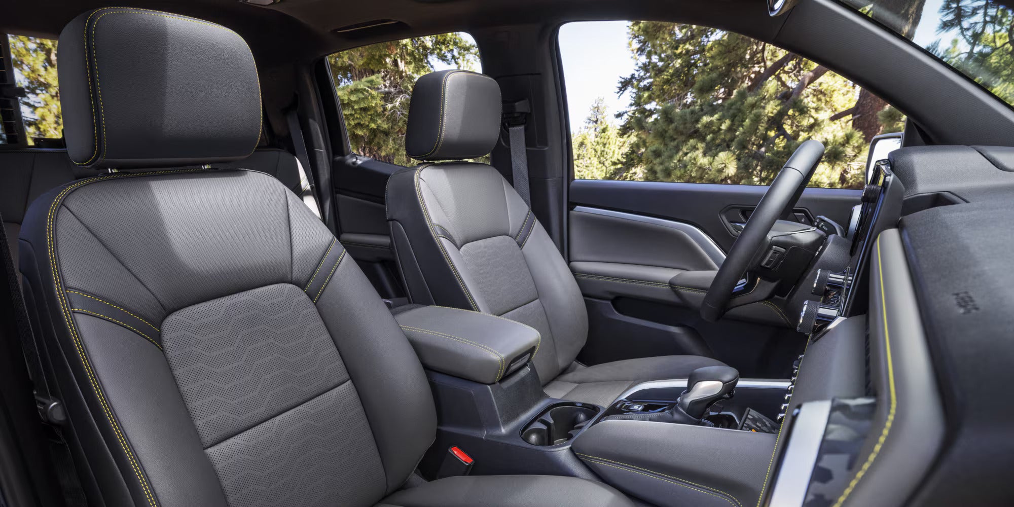 2026 Chevy Colorado Interior