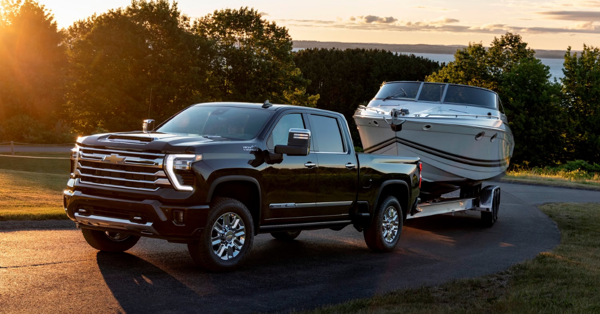 2025 Chevy silverado 1500 towing a boat