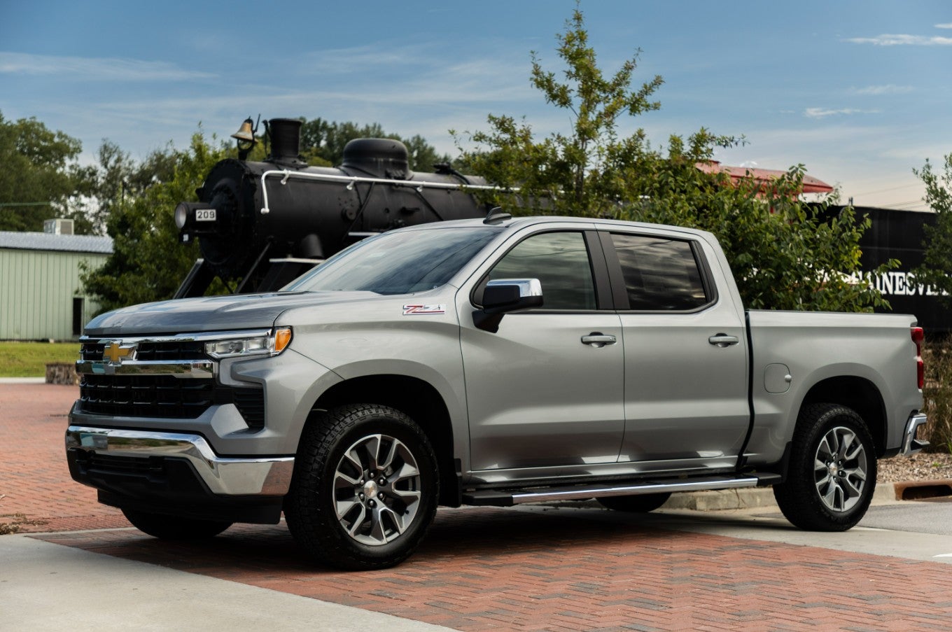 Chevy Silverado 1500 Silver
