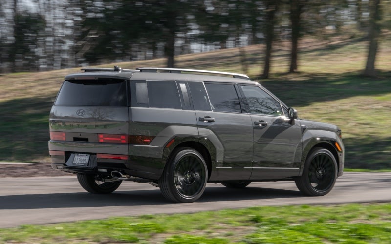 Does the 2027 Hyundai SANTA FE Have Enough Seating and Cargo Space for Families in Stevens Point, WI