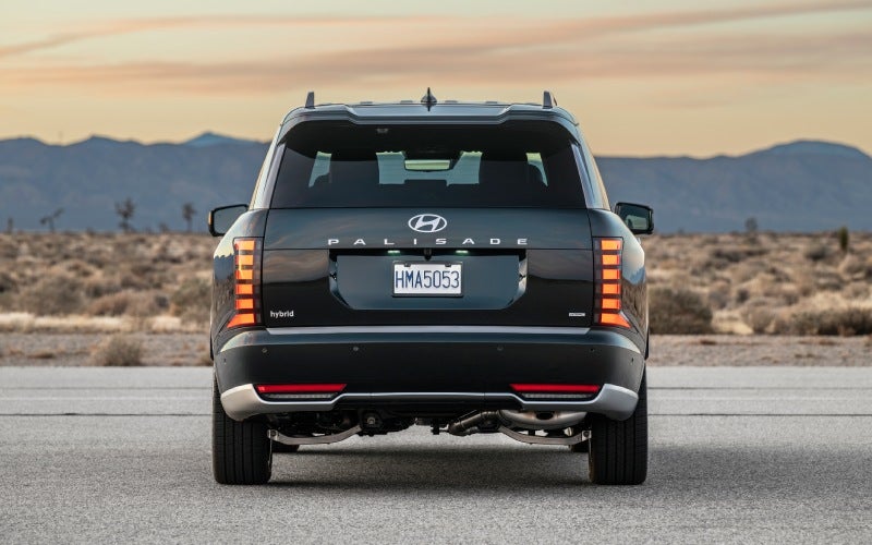 Can three child seats fit across the 2026 Hyundai PALISADE second row near Hastings, NE?