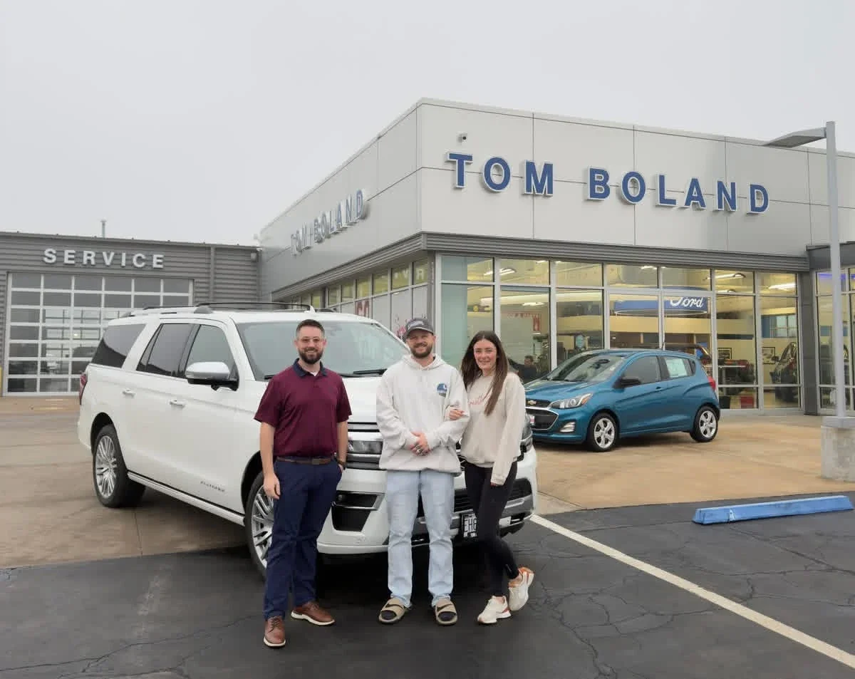 Tom Boland Ford dealership in Hannibal, Missouri