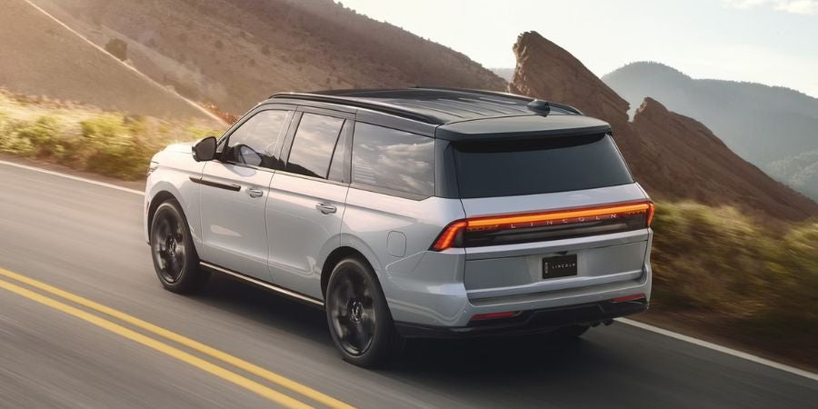 2026 Lincoln Navigator design