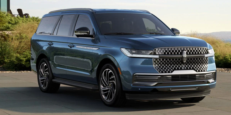 2027 Lincoln Navigator design