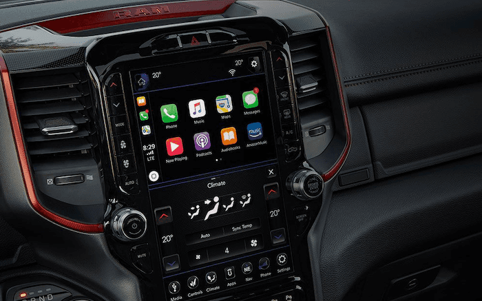 Apple CarPlay in RAM 1500