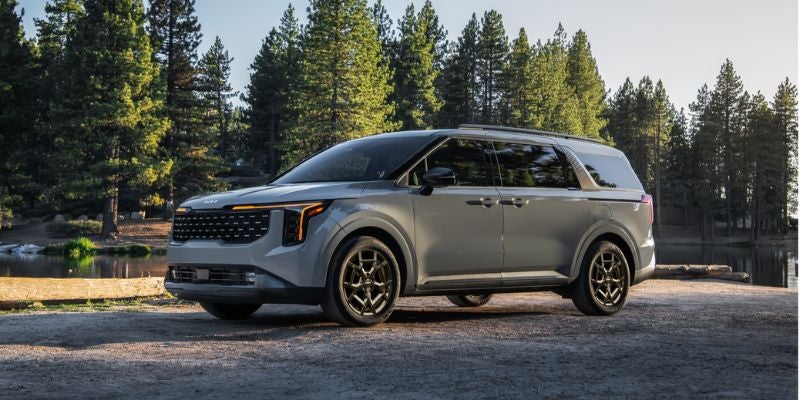 2025 Kia Carnival MPV design