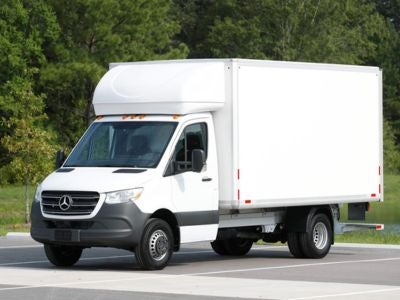 Mercedes Sprinter Box Truck