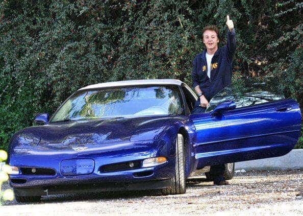 Paul McCartney and his blue Corvette C5 Paul McCartney and his blue Corvette C5