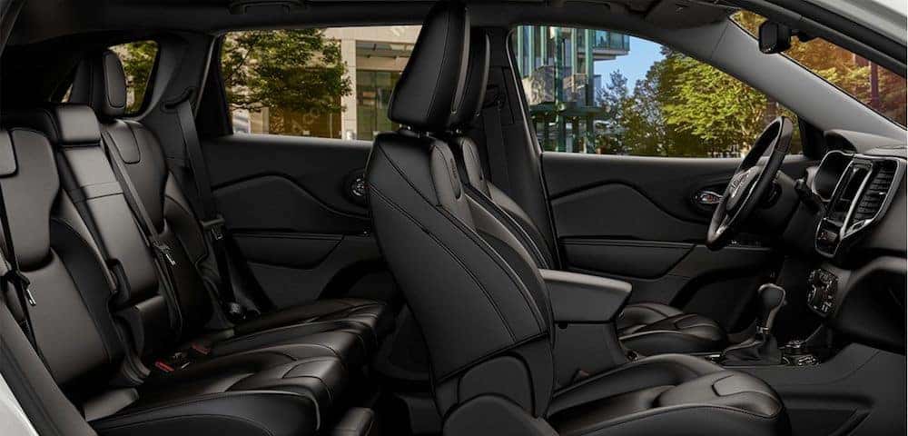 Leather seats in the 2020 Jeep Cherokee interior