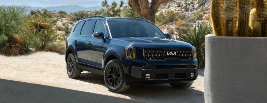 2024 Kia Telluride parked outside a building